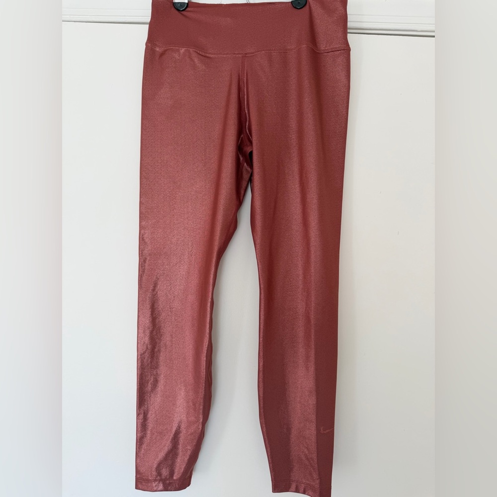 Nike One Icon Clash Dri-FIT 7/8 Training Leggings Women’s Medium Metallic Rust